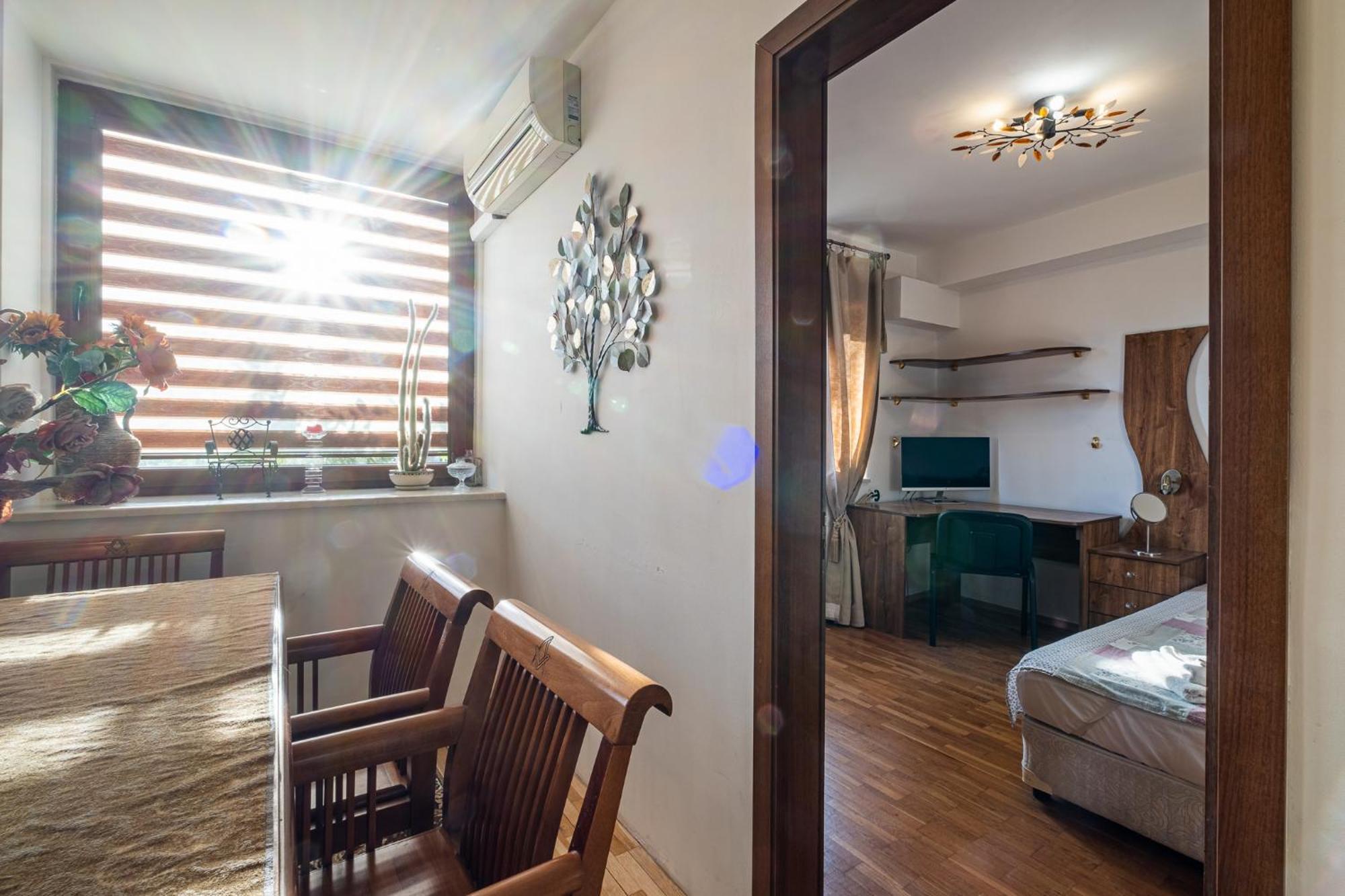 וארנה Roman Thermae 2Bdrm Sunny Apartment מראה חיצוני תמונה
